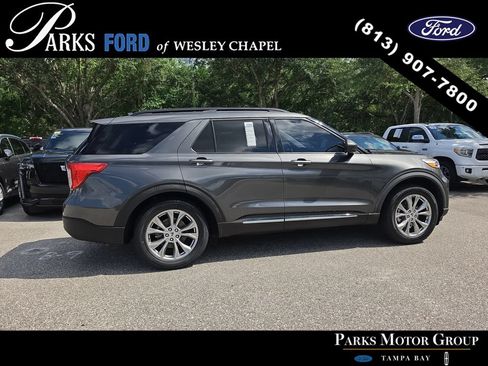 Certified 2020 Ford Explorer XLT w/ Equipment Group 202A RWD image 3