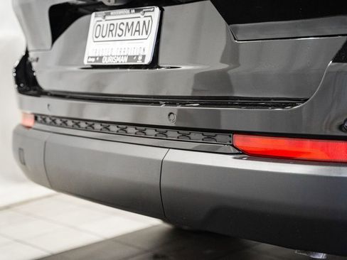 New 2025 Jeep Grand Cherokee L Altitude image 7