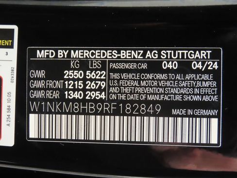 Used 2024 Mercedes-Benz GLC 43 AMG 4MATIC image 35