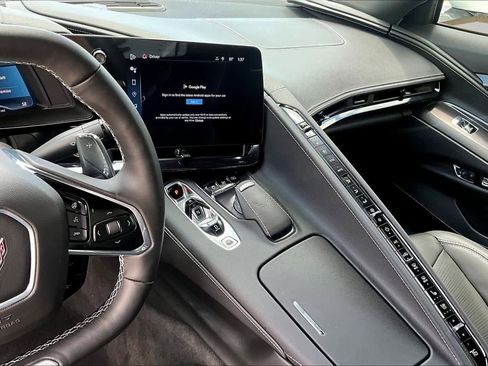 Used 2024 Chevrolet Corvette Z06 RWD image 6