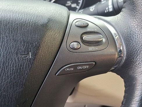 Used 2020 Nissan Murano SV w/ Premium Package image 22