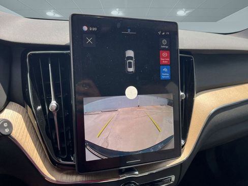 Used 2026 Volvo XC60 B5 Core image 32