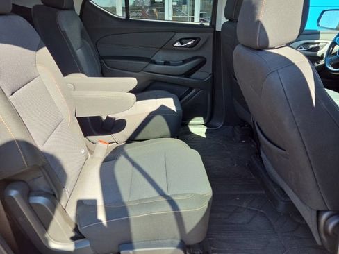 Used 2020 Chevrolet Traverse LT FWD image 21