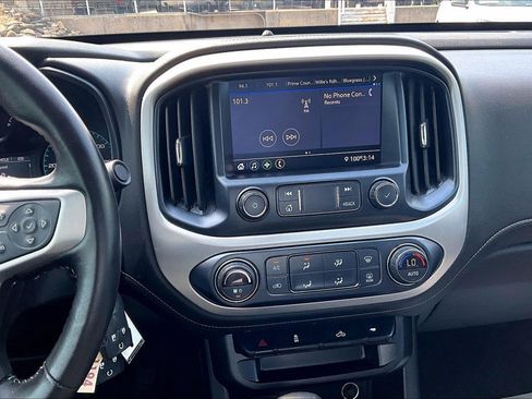 Used 2022 GMC Canyon Elevation w/ Trailering Package AWD/4WD image 6