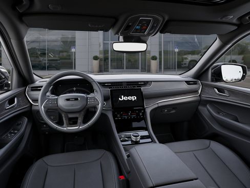 New 2025 Jeep Grand Cherokee Limited w/ Black Appearance Package AWD/4WD image 48