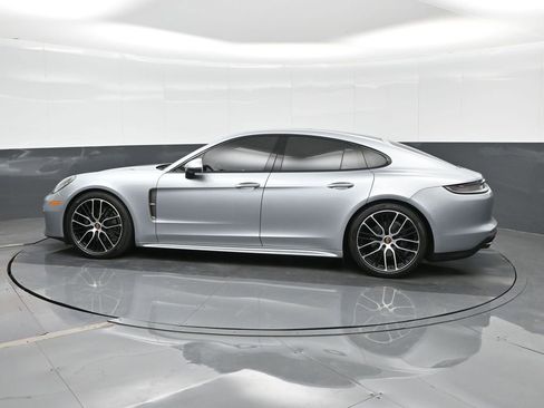 Certified 2023 Porsche Panamera 4 Platinum Edition image 2