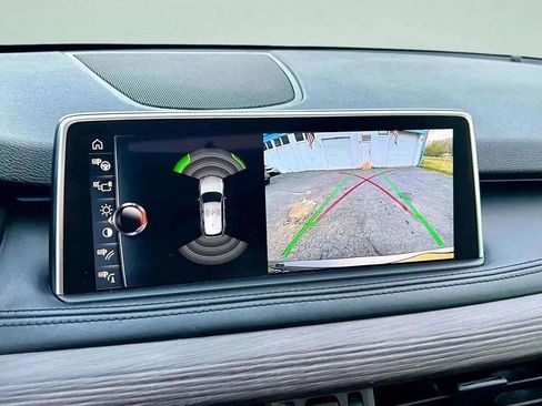 Used 2017 BMW X5 xDrive50i w/ Executive Package image 14