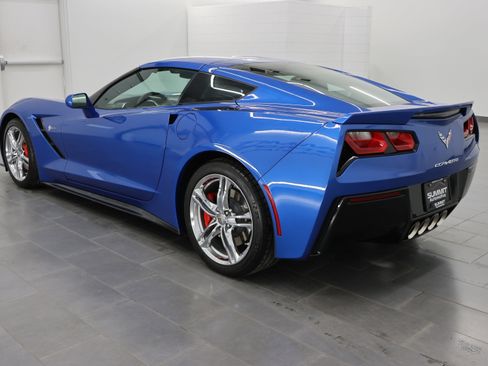 Used 2016 Chevrolet Corvette Stingray Coupe w/ 3LT Preferred Equipment Group image 6