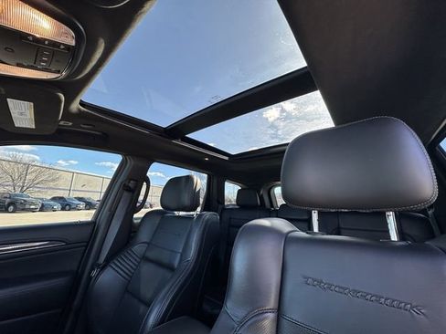 Used 2018 Jeep Grand Cherokee Trackhawk AWD/4WD image 32