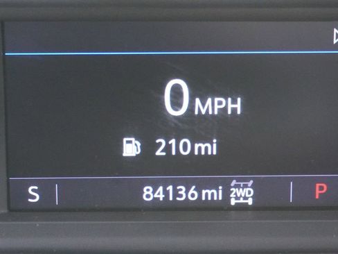 Used 2020 Chevrolet Silverado 1500 LT Trail Boss image 28