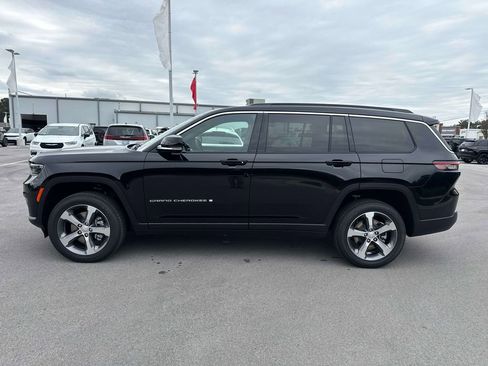 New 2025 Jeep Grand Cherokee L Limited w/ Luxury Tech Group II image 4