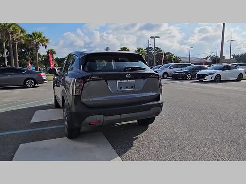 Used 2025 Nissan Kicks S image 30