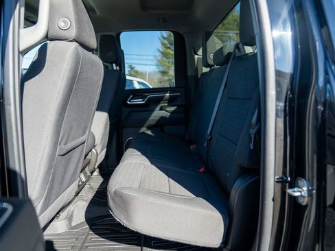 Used 2024 GMC Sierra 2500 SLE w/ SLE Value Package; image 18