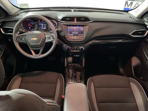 Used 2023 Chevrolet TrailBlazer LT FWD image 25