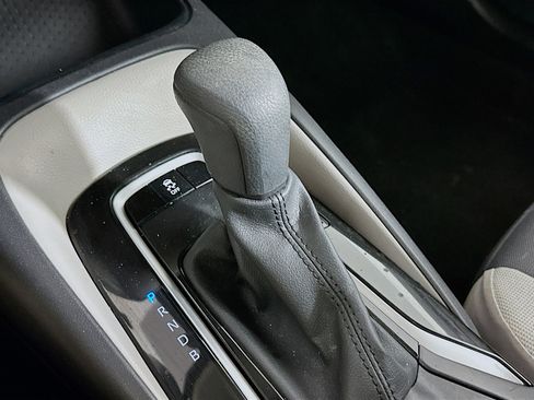 Used 2025 Toyota Corolla LE image 25