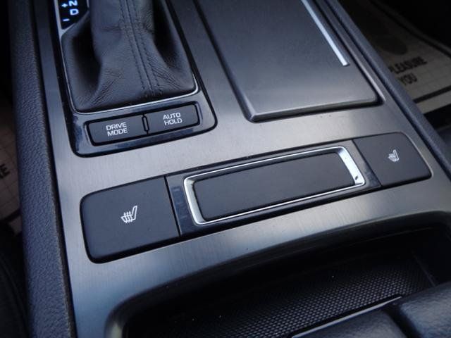 Used 2017 Genesis G80 3.8 RWD image 39