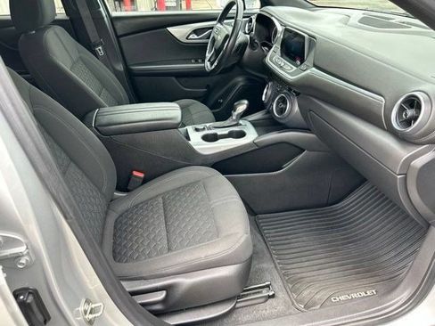 Used 2020 Chevrolet Blazer LT FWD image 44