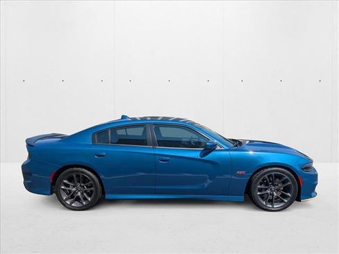 Used 2022 Dodge Charger Scat Pack image 4