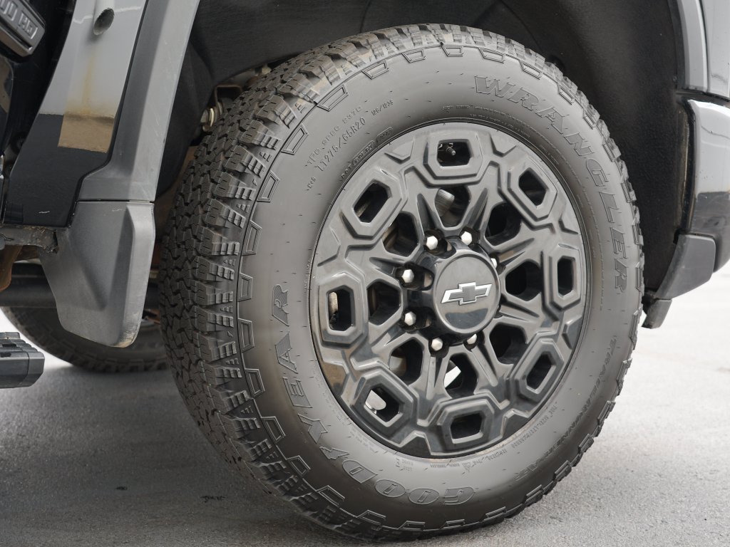 Certified 2024 Chevrolet Silverado 3500 High Country w/ High Country Premium Package AWD/4WD image 32