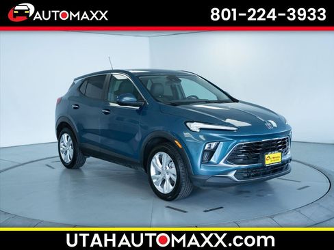 Used 2024 Buick Encore GX Preferred FWD image 1