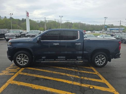 Used 2019 Chevrolet Silverado 1500 High Country w/ Safety Package II image 9