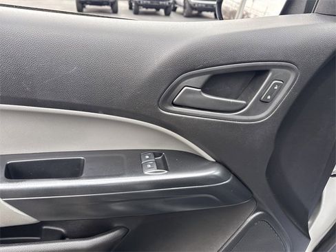Used 2018 Chevrolet Colorado W/T image 16