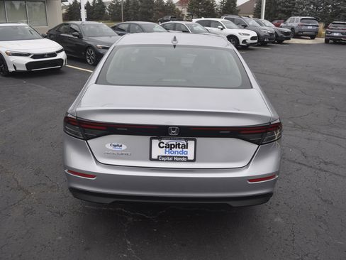 Certified 2025 Honda Accord LX image 6