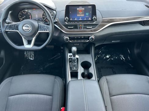 New 2026 Nissan Altima 2.5 SV image 4
