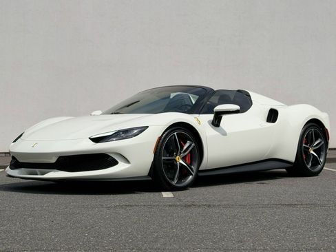 Used 2024 Ferrari 296 GTS RWD image 3