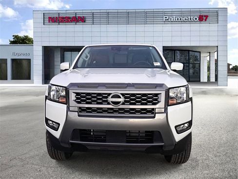 New 2025 Nissan Frontier SV w/ SV Convenience Package image 2