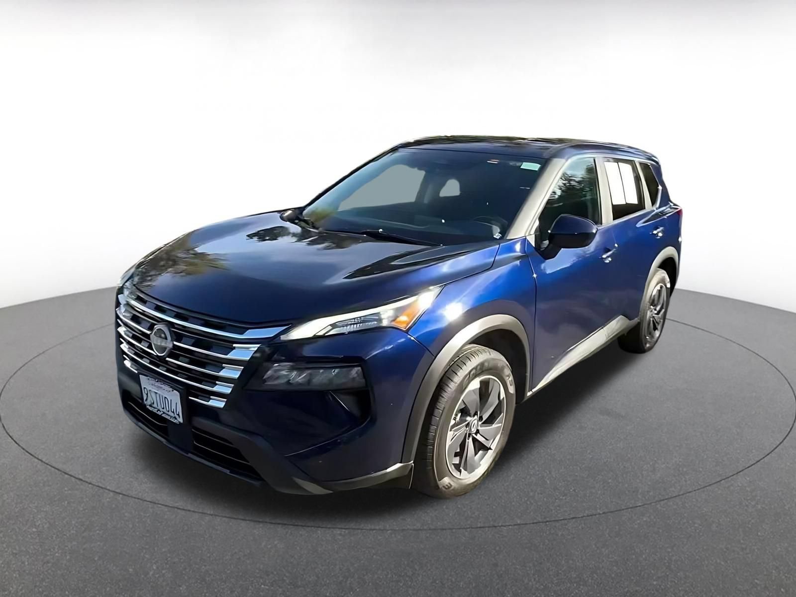 Used 2025 Nissan Rogue SV FWD image 6