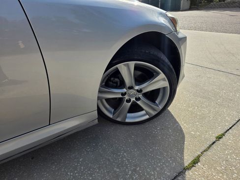 Used 2012 Lexus IS 250C w/ Luxury Pkg RWD image 18