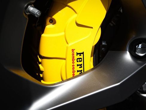 Certified 2025 Ferrari 12Cilindri RWD image 15