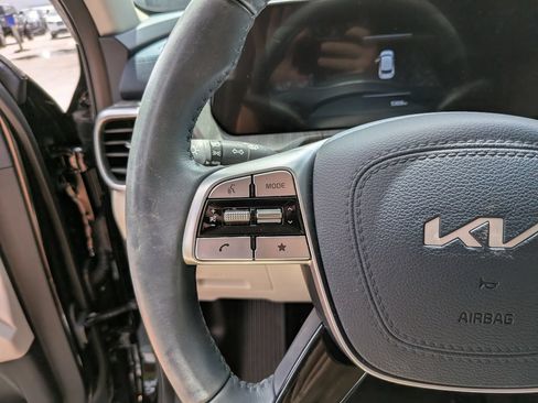 Used 2025 Kia Telluride EX w/ EX Captain's Chair Package FWD image 27