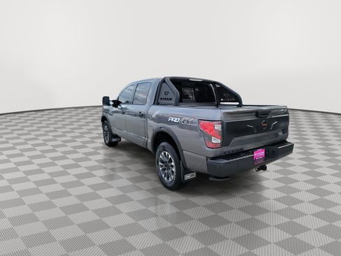 Used 2022 Nissan Titan PRO-4X w/ Pro-4x Convenience Package image 6
