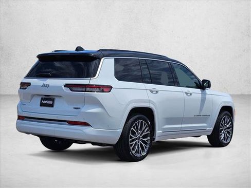 New 2026 Jeep Grand Cherokee L Summit AWD/4WD image 2