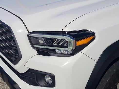 Used 2023 Toyota Tacoma TRD Off-Road w/ TRD Premium Off Road Package image 16