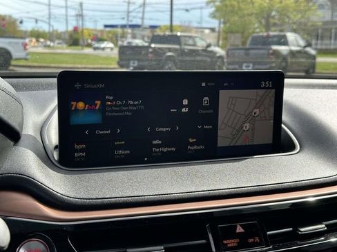 Used 2023 Acura MDX SH-AWD w/ Technology Package image 15