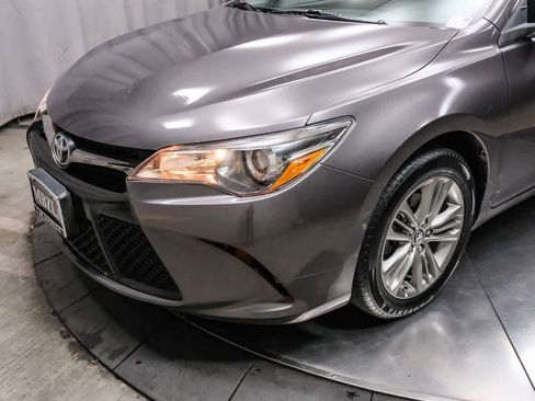 Used 2017 Toyota Camry SE image 13