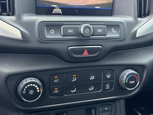 Used 2021 GMC Terrain SLE FWD image 20