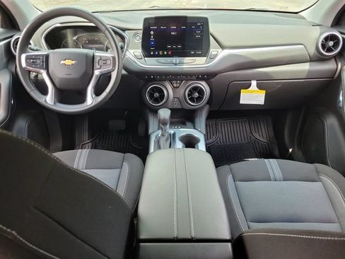 Used 2024 Chevrolet Blazer LT w/ Convenience Package FWD image 10
