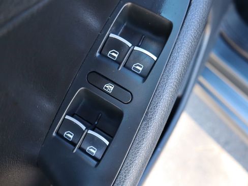 Used 2013 Volkswagen Jetta SE image 27