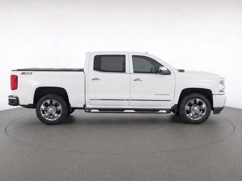 Used 2017 Chevrolet Silverado 1500 LTZ Z71 w/ LTZ Plus Package AWD/4WD image 2