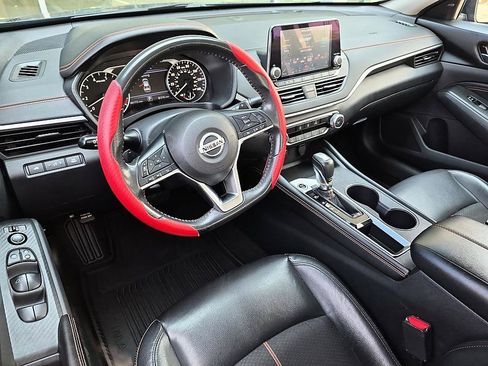 Used 2022 Nissan Altima 2.5 SR FWD image 29