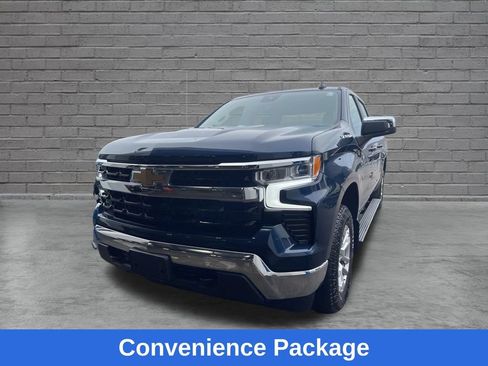 Used 2022 Chevrolet Silverado 1500 LT AWD/4WD image 3