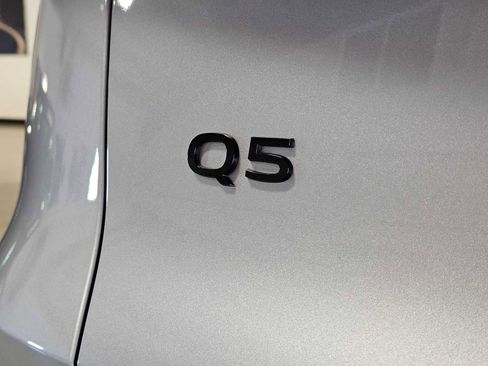 Certified 2025 Audi Q5 Premium Plus w/ Premium Plus AWD/4WD image 15