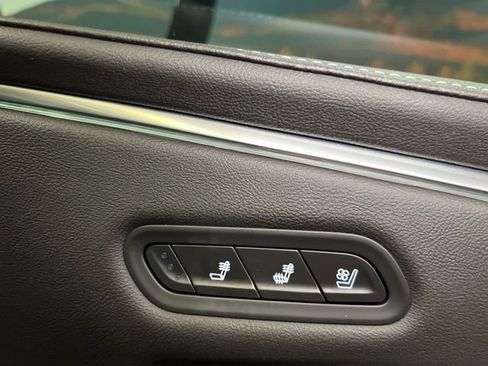 Used 2023 Cadillac Escalade ESV Sport image 63