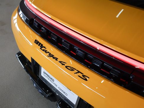 Certified 2025 Porsche 911 Targa 4 GTS AWD/4WD image 30