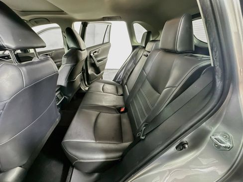 Used 2019 Toyota RAV4 Limited w/ Cold Weather Package FWD image 14
