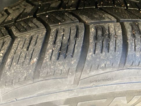 Used 2020 Nissan Pathfinder Platinum image 32